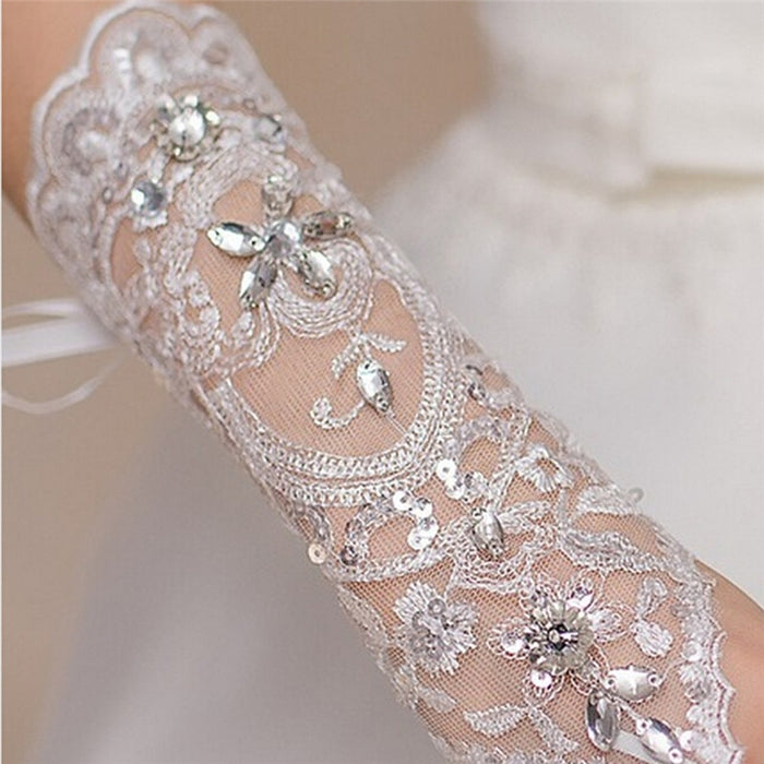 1 Pair Bridal Gloves, Elegant Short Rhinestone White Lace Glove, Beautiful Wedding Accessories